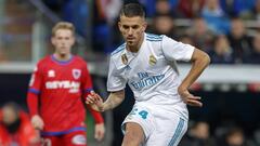 El centrocampista del Real Madrid, Dani Ceballos, durante un partido.