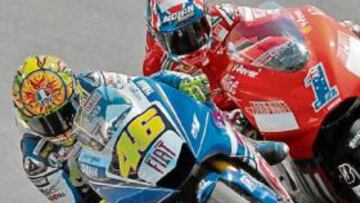 <b>ÉPICA. </b>Así resultó la lucha entre Rossi y Stoner en EE UU.