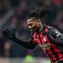 En San Siro pasó de todo y Leão salvó al Milan