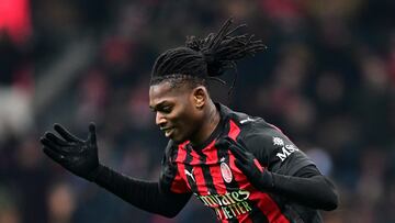 En San Siro pasó de todo y Leão salvó al Milan