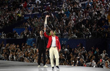 Para la historia: ¡Nadal, relevista olímpico tras Zidane!