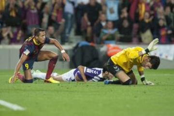 Barcelona-Valladolid. 3-1. Alexis anota el tercer gol.