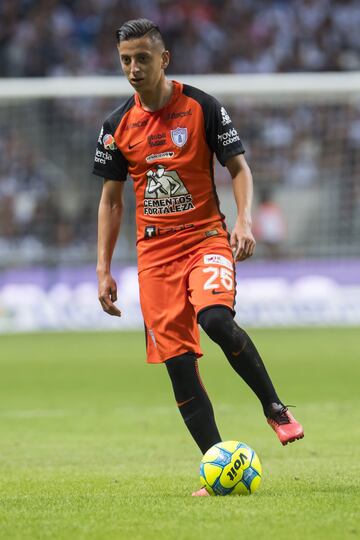 El joven mediocampista de Cruz Azul ha derrochado talento en las dos últimas temporadas. A sus 20 años, luce como un futuro candidato para llegar a Europa y ya comenzó a ser llamado a la Selección Mexicana. 