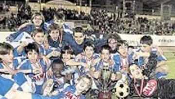 <b>A REVALIDARLO. </b>El Espanyol es el vigente campeón del Torneo.