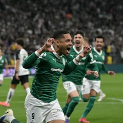 Vitor Roque presenta batalla