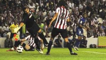 <b>GOLEADOR. </b>Tiago marcó el tanto de la victoria la temporada pasada en San Mamés.