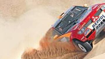 <b>MUCHA ARENA. </b>Probar el nuevo MP13 en las grandes dunas de Dubai era el objetivo de Nani Roma.