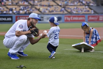 La MLB se pinta de azul por el Father's Day