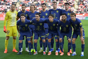 Once del Atlético de Madrid: Oblak; Llorente, Pubill, Hancko, Ruggeri; Giuliano, Barrios, Koke, Nico González; Sorloth y Julián Alvarez.