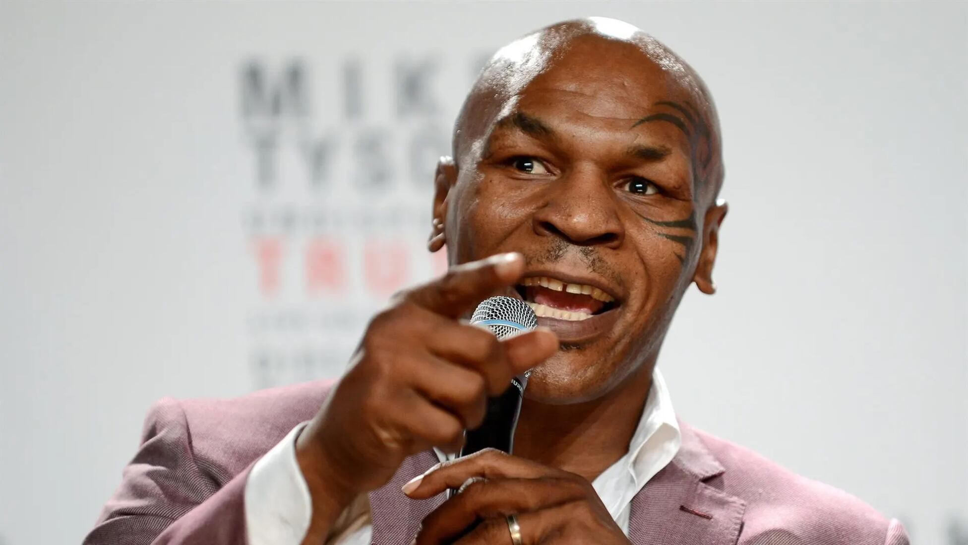 When was Mike Tyson’s last fight? What’s his record and how many ...