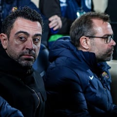 Xavi arenga a la plantilla con toque de atención incluido