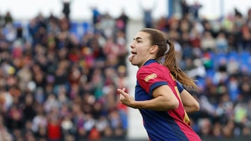 LEGANÉS (MADRID), 26/01/2025.- La centrocampista del FC Barcelona Patri Guijarro celebra su gol (4-0), durante la final de la Supercopa femenina de fútbol que disputan FC Barcelona y Real Madrid este domingo en el estadio de Butarque en Leganés. EFE/Mariscal