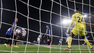 Soccer Football - Champions League Final - Manchester City v Inter Milan - Ataturk Olympic Stadium, Istanbul, Turkey - June 10, 2023 Manchester City's Rodri celebrates scoring their first goal REUTERS/Matthew Childs