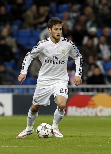 Vistió la camiseta del Real Madrid la temporada 2014/15. Fue cedido al Getafe la temporada siguiente. 