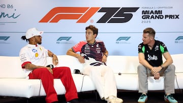 Hamilton, Russell y Hulkenberg, en la rueda de prensa de la FIA en Miami.