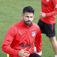 Costa se acerca al banquillo