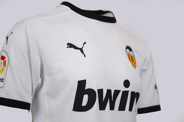 As¨ª son las nuevas equipaciones del Valencia para la 20-21