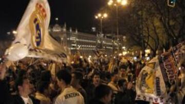 Cerca de diez mil madridistas festejaron la Liga en Cibeles