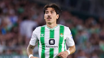 Bellerín: “El futbolista está cada vez mas alejado de la sociedad y del aficionado”