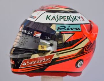 Lateral del casco del piloto finlandés Kimi Raikkonen de Ferrari.