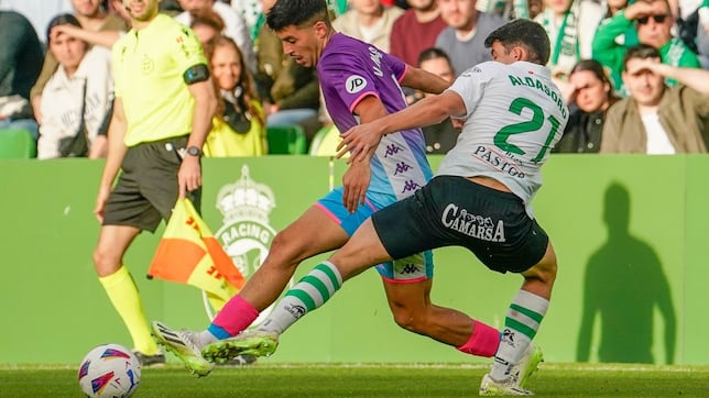 Meseguer, a tiro del Racing