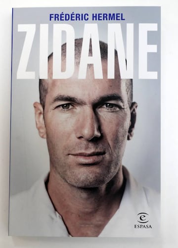 La portada de la biografía 'Zidane' (Espasa) escrita por Frédéric Hermel.