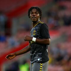 Romeo Lavia omitted from Southampton squad after Liverpool transfer bids