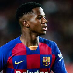 Ansu Fati tira la puerta y ya no le mueve nadie