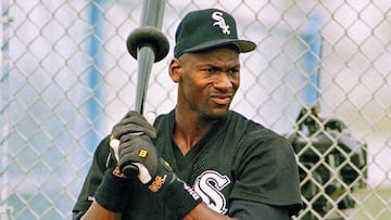 Durante 1994 el exbasquetbolista de los Bulls prob&oacute; suerte en una sucursal de los Chicago White Sox, donde no tuvo los mejores n&uacute;meros.