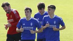 Francho y Franc&eacute;s, junto a Cristian &Aacute;lvarez e Iv&aacute;n Az&oacute;n, en un entrenamiento del Real Zaragoza.