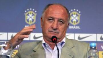 Scolari en rueda de prensa.