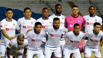 El CD Olimpia hace su debut en la Liga de Concacaf, cuando tenga que medirse en el Doroteo Guamuch Flores a su similar de Municipal de Guatemala.