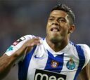Dos goles de Hulk dan al Oporto el liderato portugués