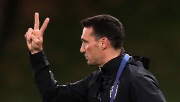 Scaloni se acerca a Bielsa