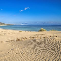Las mejores playas para irse de vacaciones en verano según la inteligencia artificial
