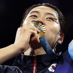 How much do 2024 Olympics in Paris medals cost? What are they made of?