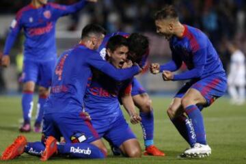 Católica se quedó con el clásico frente a la U en la Copa Chile