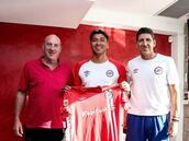 Brayan Cortés es presentado en su nuevo club: “Personalidad, carácter y locura”