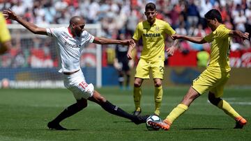 El Sevilla salva una crisis en un partido de manicomio