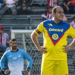 Cuauhtémoc Blanco se luce ante el embajador de Qatar