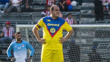 Cuauhtémoc Blanco se luce ante el embajador de Qatar