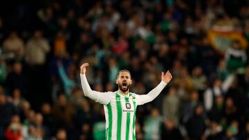 Soccer Football - LaLiga - Real Betis v FC Barcelona - Estadio Benito Villamarin, Seville, Spain - January 21, 2024 Real Betis' Isco celebrates scoring their second goal REUTERS/Marcelo Del Pozo