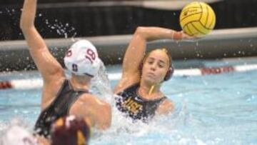 La española Anni Espar, del equipo SC Trojans, se proclamó campeona de la NBA del waterpolo ante el Stanford.