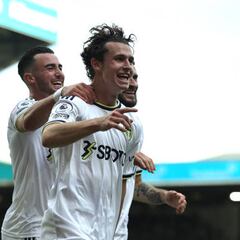 Brenden Aaronson brilla en su debut en Premier League tras colaborar en triunfo ante Wolverhampton