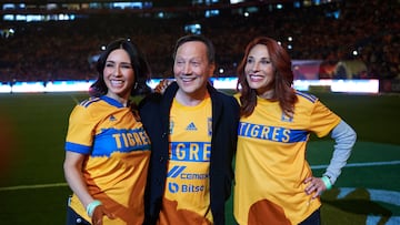 Rob Schneider se burla de Rayados