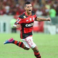 Miguel Trauco en la mira de Universidad Nacional