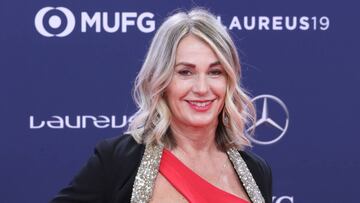 Nadia Comaneci posa en la alfombra roja de los Premios Laureus 2019 celebrada en M&oacute;naco.