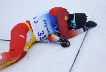 Imanol Rojo, exhausto tras cruzar la meta 21&ordm;.