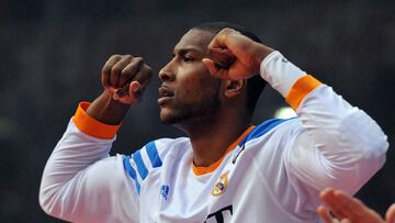 ATHENS, GREECE - APRIL 23: Marcus Slaughter, #44 of Real Madrid reacts during the Turkish Airlines Euroleague Basketball Play Off Game 4 between Olympiacos Piraeus v Real Madrid at Peace and Friendship Stadium on April 23, 2014 in Athens, Greece. (Photo by Panagiotis Moschandreou/Euroleague Basketball via Getty Images)