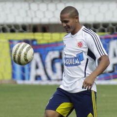 Macnelly a Pékerman: "Vengo a quedarme más tiempo"